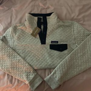 New with tags Patagonia pullover